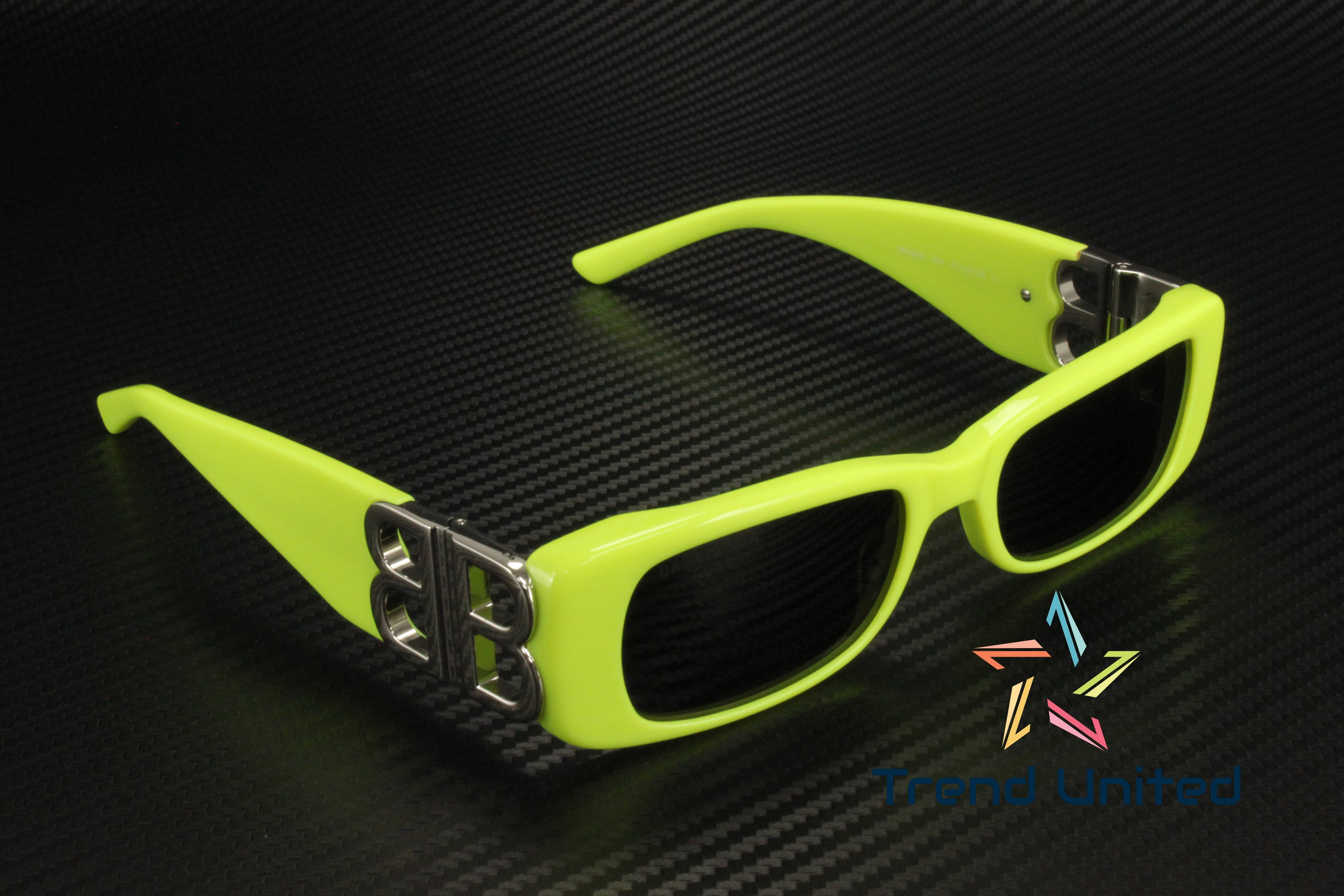 51 Ladies BB0096S Rectangular 008 Sunglasses Grey Balenciaga