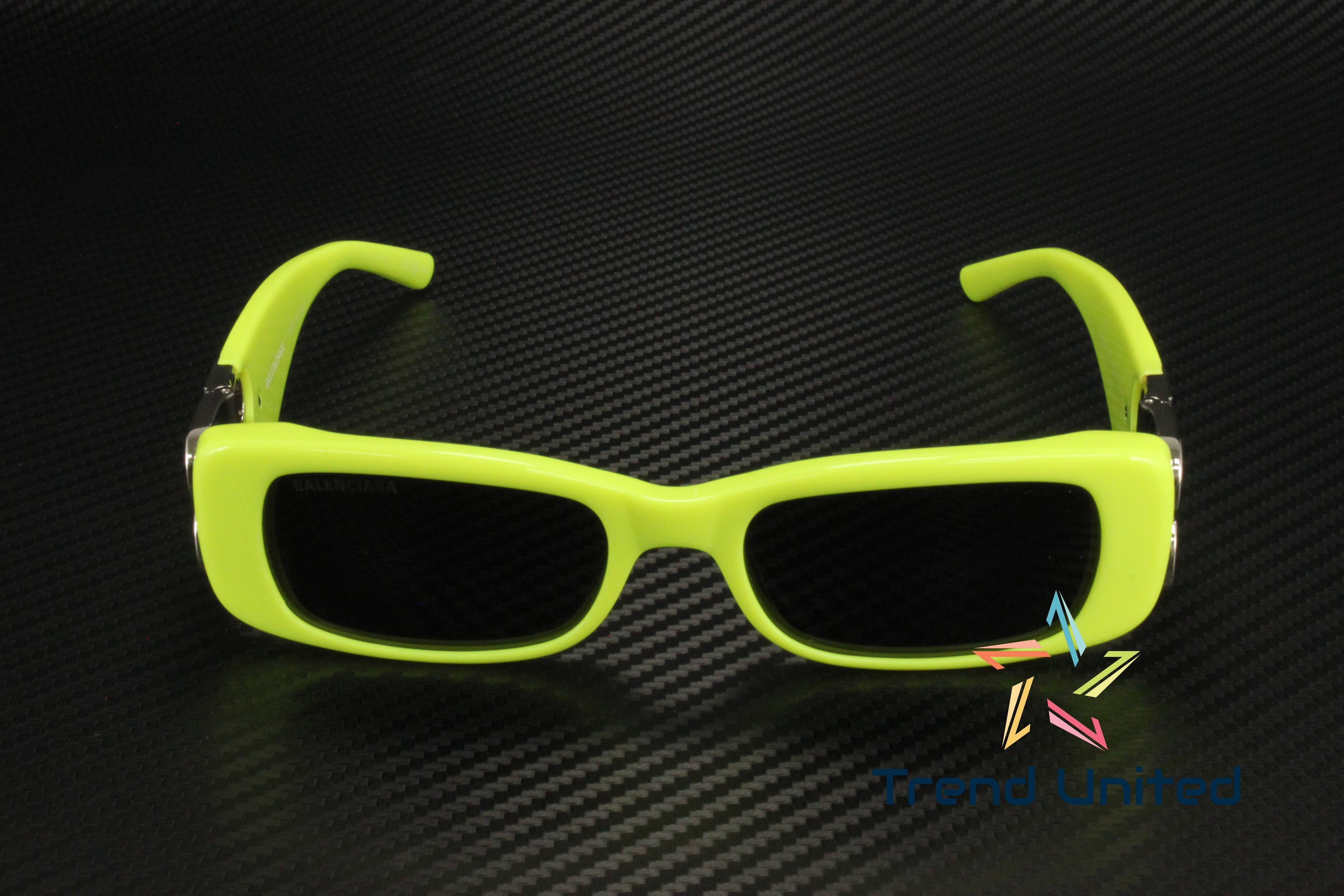 51 Ladies BB0096S Rectangular 008 Sunglasses Grey Balenciaga