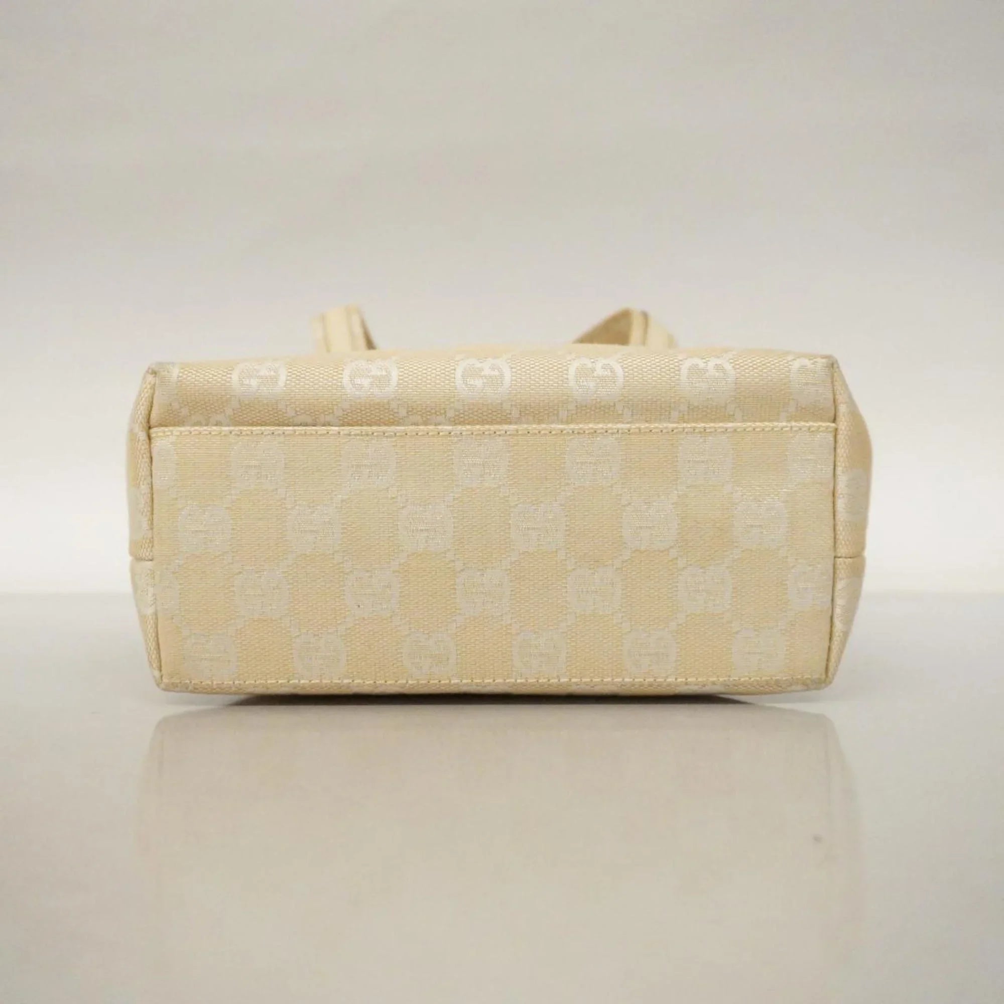 Women's (Good) Ivory Gucci GG 1079 Leather Handbag 002 Pre-Owned Canvas