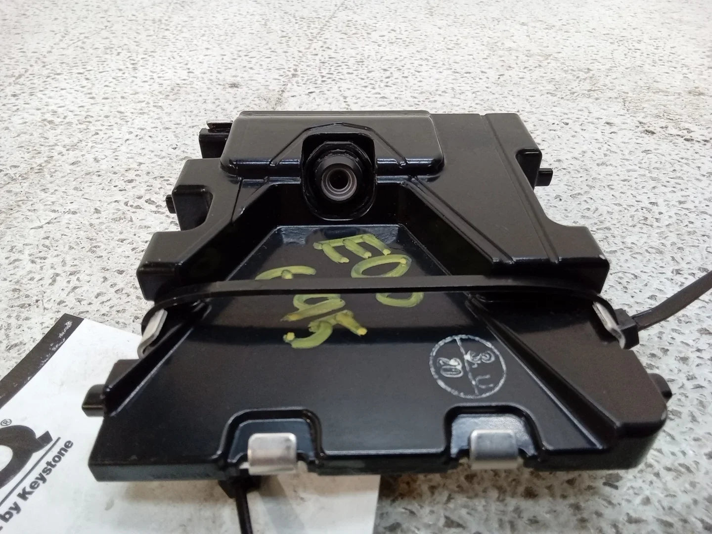 Front Departure OEM Lane (Good) 2014 Pre-Owned Windshield Camera Highlander Toyota 8646C-0E020
