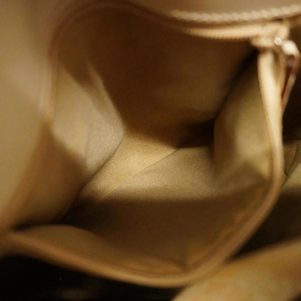 Women's (Good) Ivory Gucci GG 1079 Leather Handbag 002 Pre-Owned Canvas