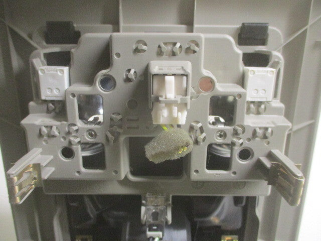 Pre-Owned Roof 15 Overhead Console LKQ OEM 14 1500 w/Homelink (Good) Dodge Ram 13