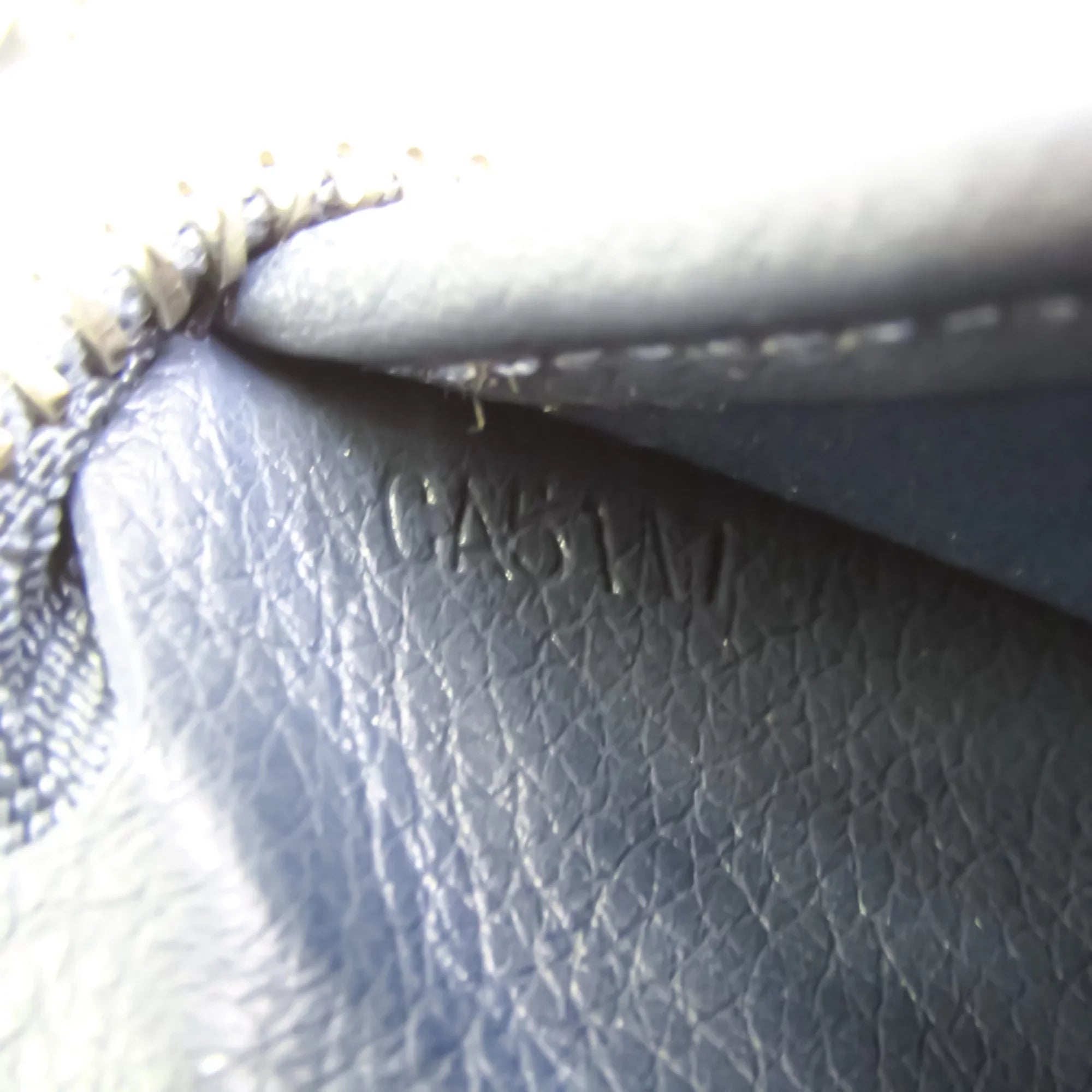 Vertical Louis Zippy Taurillon Leather (bi-fold) Wallet Long Vuitton Wallet Unisex Taurillon Navy M58823 (Good) Pre-Owned