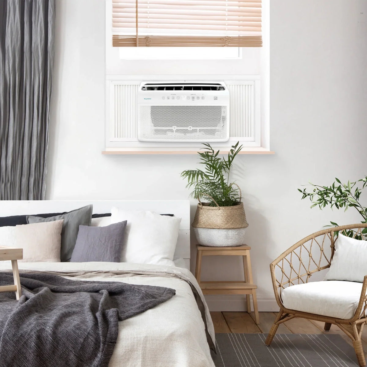 oxygen 8,000 Keystone with BTU Remote Inverter Mounted Window Conditioner Control